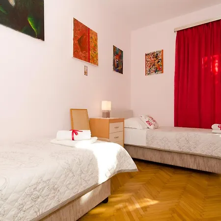 Red Orange Apartmán